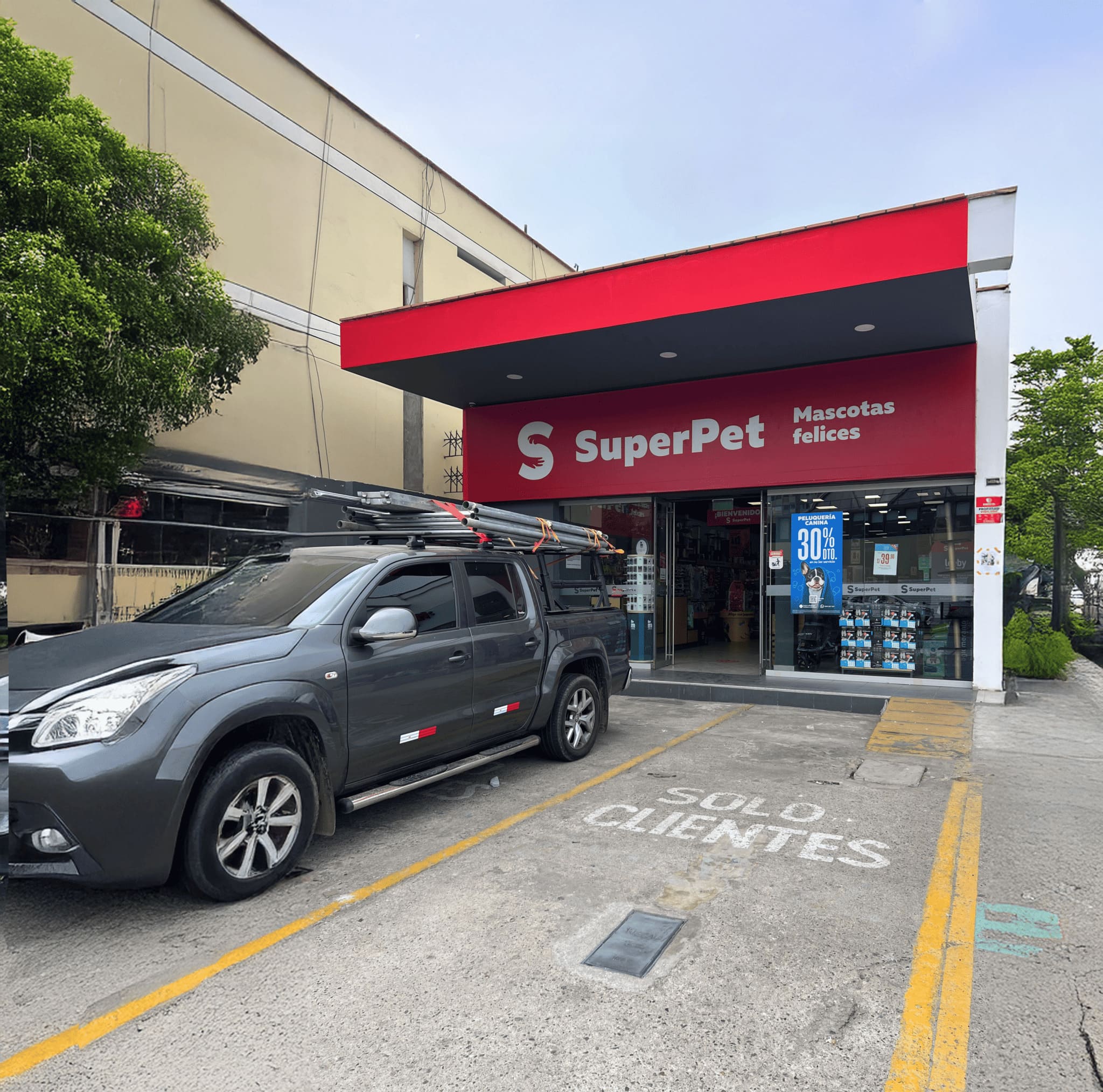 Implementación de local Superpet Implementación de local Superpet